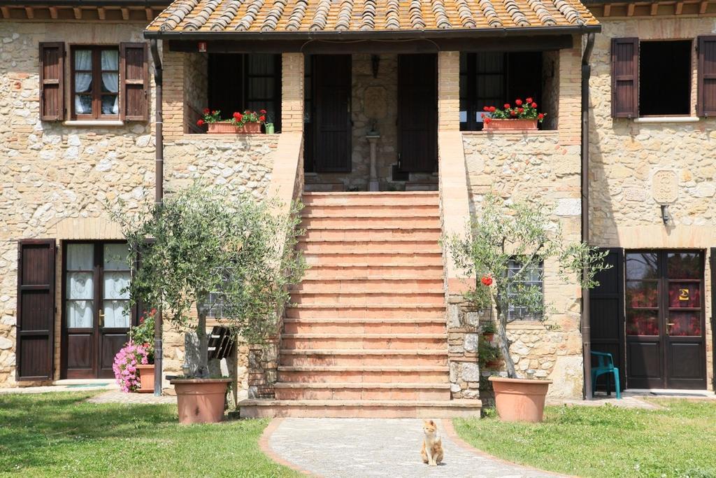Agriturismo Podere Luchiano Амелиа Экстерьер фото